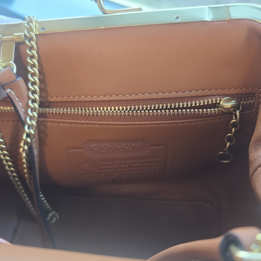 Coach Kisslock Frame Bag 16 In Crystal Signature Jacquard-NWOT - Picture 4 of 14